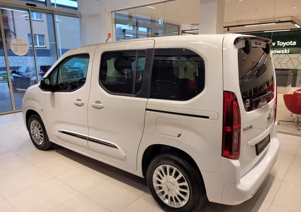 samochody osobowe Toyota Proace City Verso cena 120400 przebieg: 1, rok produkcji 2023 z Czechowice-Dziedzice